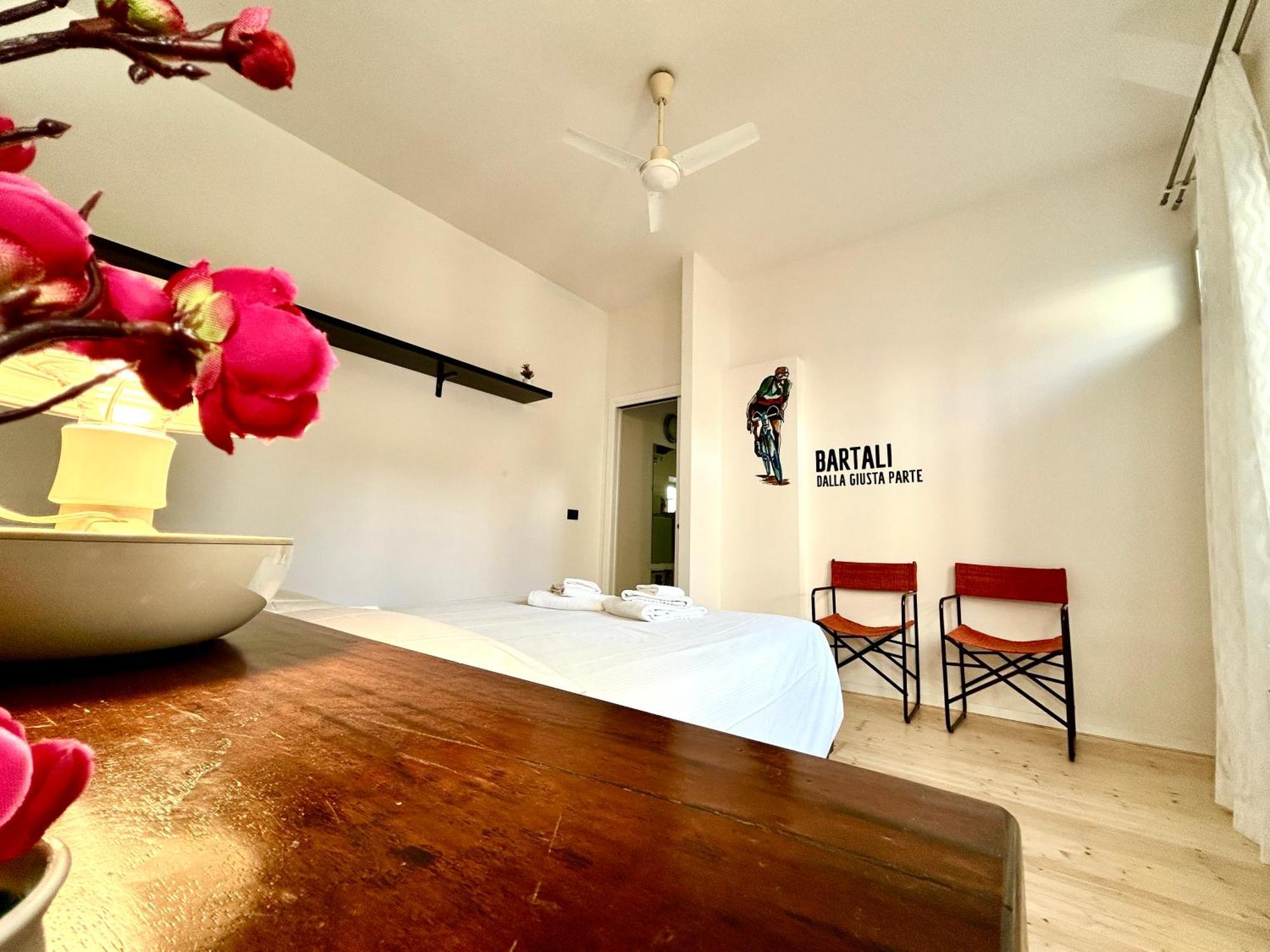 Апартаменты Bright House With Terrace In Santa Croce Флоренция Экстерьер фото